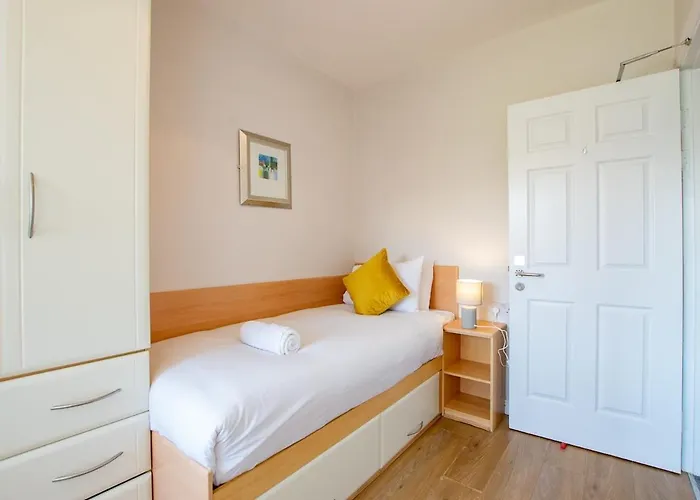 Daire Spacious 4 Bed In Limerick Junction